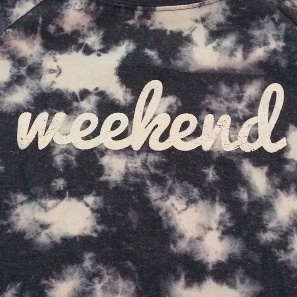 Weekend Sweatshirt - Picture 2 of 3